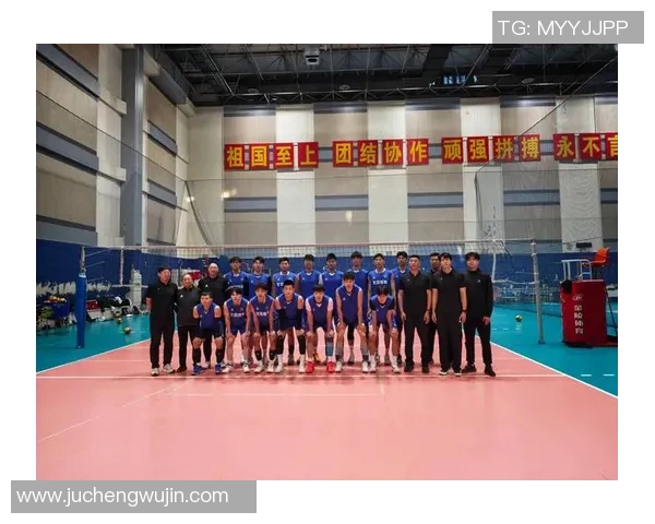 成都排球队在全国排球团队协作排行榜中荣获第二名的辉煌成就